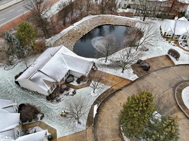 16808 Newport Lane, Middleburg Heights, OH 44130