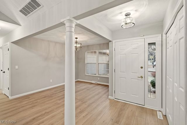 16808 Newport Lane, Middleburg Heights, OH 44130