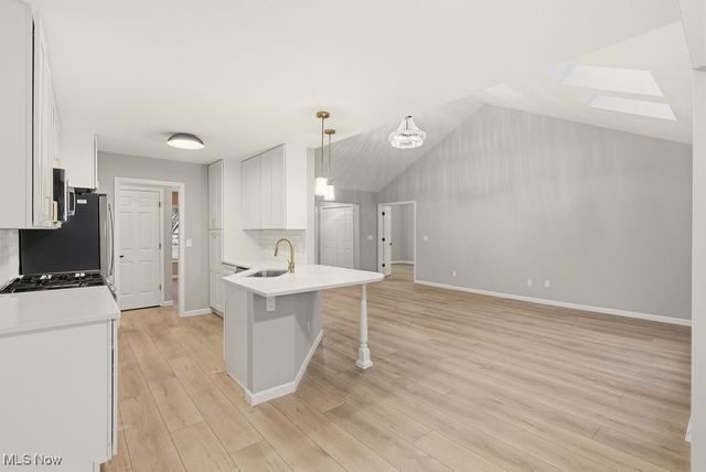 16808 Newport Lane, Middleburg Heights, OH 44130