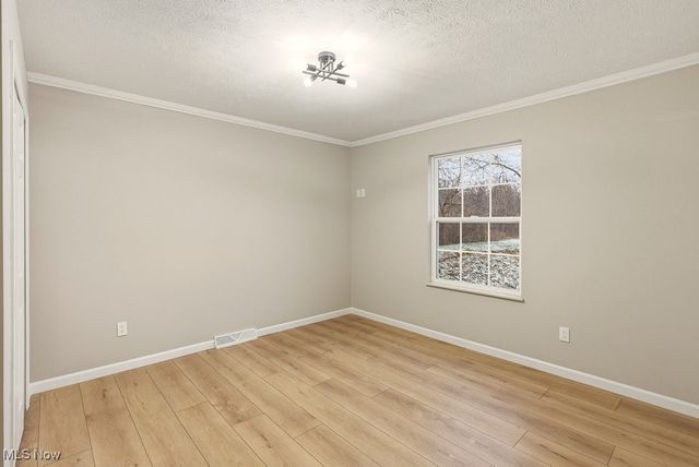 16808 Newport Lane, Middleburg Heights, OH 44130