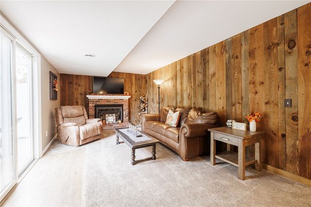 5838 Walnut Drive, Farmington, NY 14425