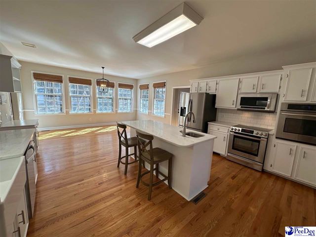 3013 Hartsville Hwy, Hartsville, SC 29550