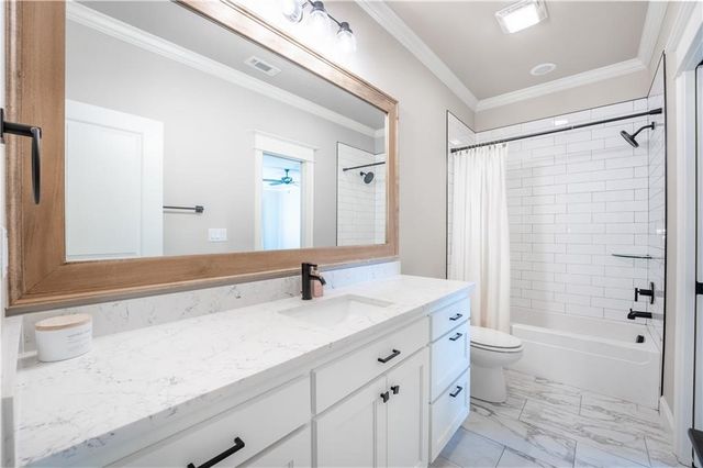 417 NE Royce Loop, Bentonville, AR 72712