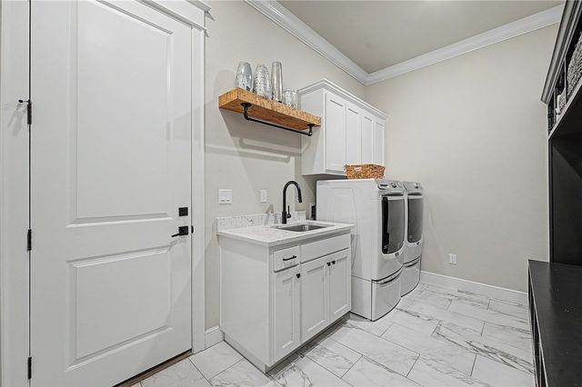 417 NE Royce Loop, Bentonville, AR 72712
