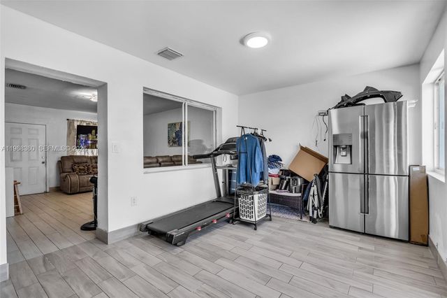 3505 NW 83rd Ter, Miami, FL 33147