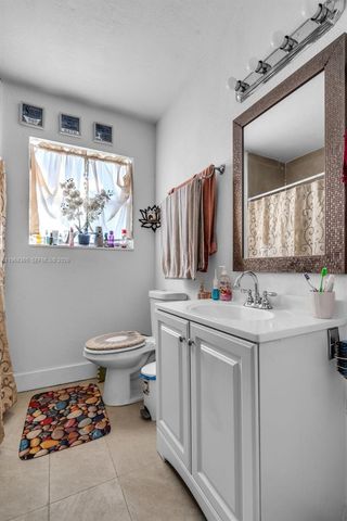 3505 NW 83rd Ter, Miami, FL 33147