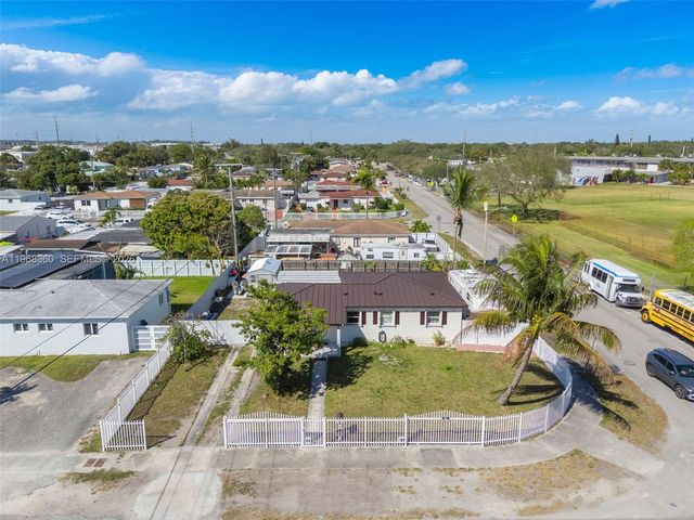 3505 NW 83rd Ter, Miami, FL 33147