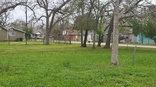 3219 Des Chaumes Street, Houston, TX 77026