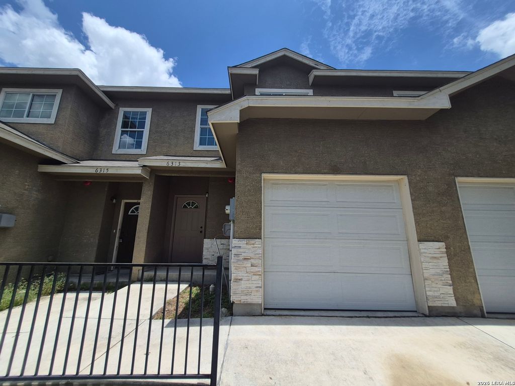 6313 Attucks Lane, San Antonio, TX 78238