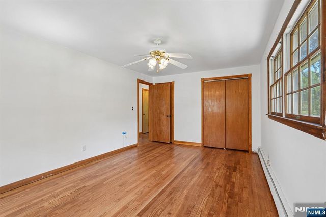 36 Page Drive, Oakland, NJ 07436