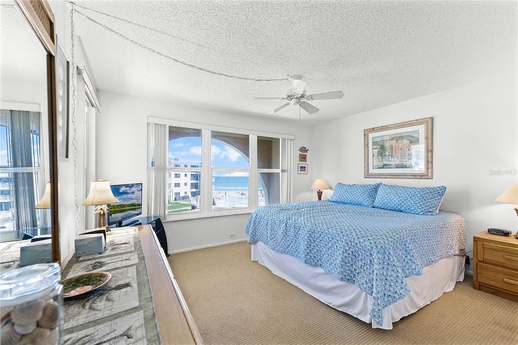 Image 19 of property listing at 4821 SAXON DRIVE 201B, New Smyrna Beach, FL 32169