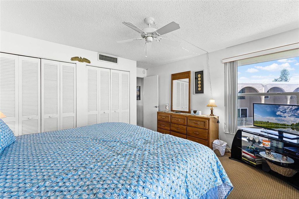 Image 20 of property listing at 4821 SAXON DRIVE 201B, New Smyrna Beach, FL 32169