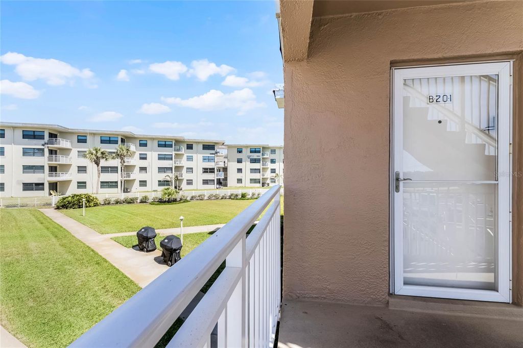 Image 25 of property listing at 4821 SAXON DRIVE 201B, New Smyrna Beach, FL 32169
