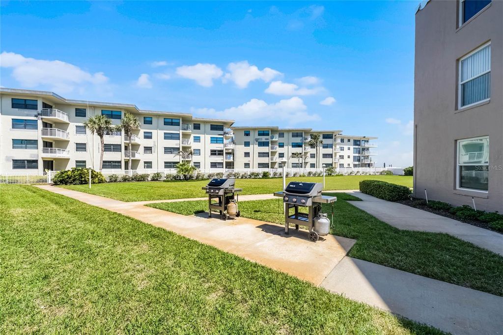 Image 26 of property listing at 4821 SAXON DRIVE 201B, New Smyrna Beach, FL 32169