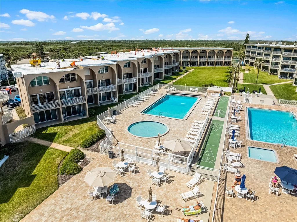 Image 40 of property listing at 4821 SAXON DRIVE 201B, New Smyrna Beach, FL 32169