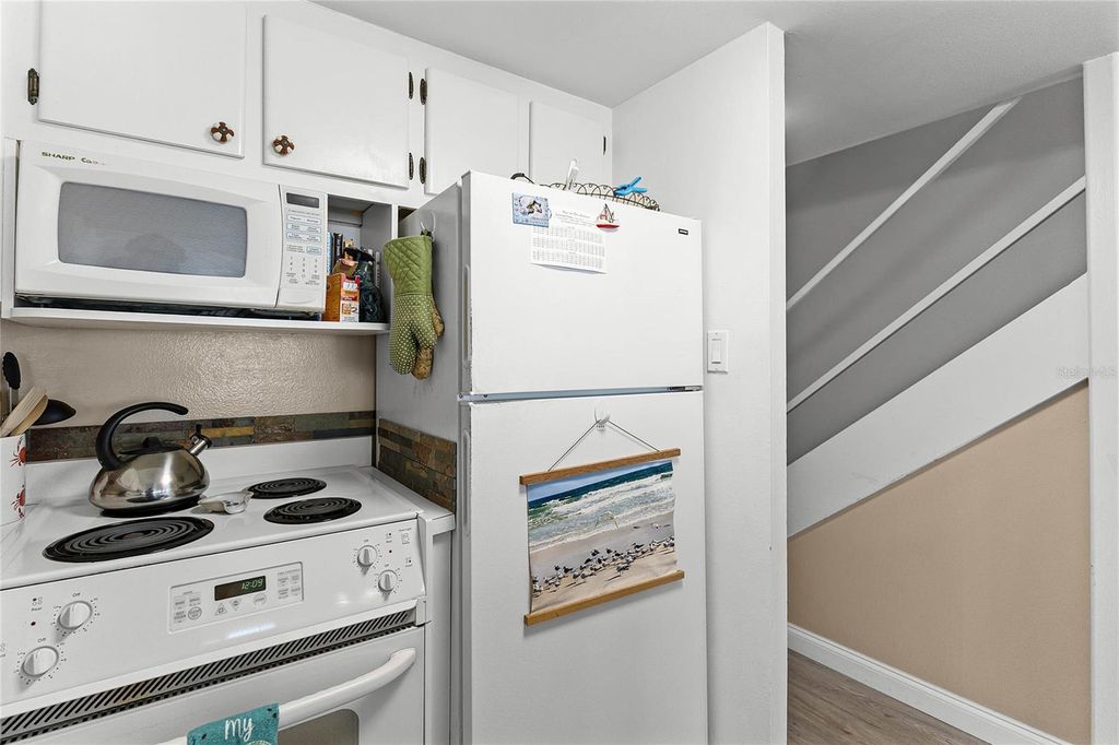 Image 10 of property listing at 4821 SAXON DRIVE 201B, New Smyrna Beach, FL 32169