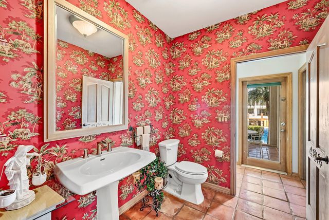 11 Inlet Cay Drive, Ocean Ridge, FL 33435