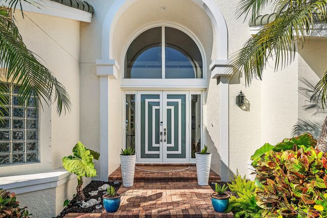 11 Inlet Cay Drive, Ocean Ridge, FL 33435