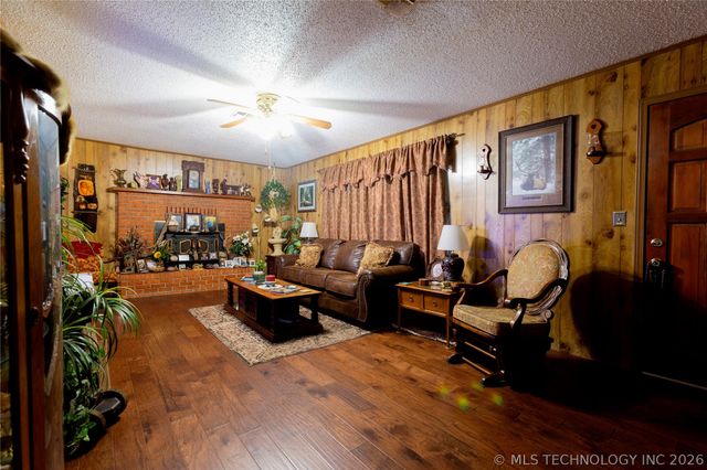 105 W Mockingbird Lane, Mcalester, OK 74501