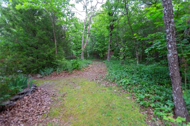 105 W Mockingbird Lane, Mcalester, OK 74501
