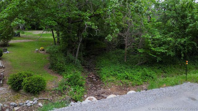 105 W Mockingbird Lane, Mcalester, OK 74501