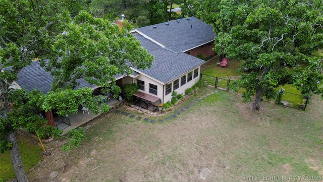 105 W Mockingbird Lane, Mcalester, OK 74501