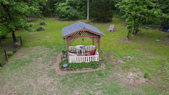 105 W Mockingbird Lane, Mcalester, OK 74501