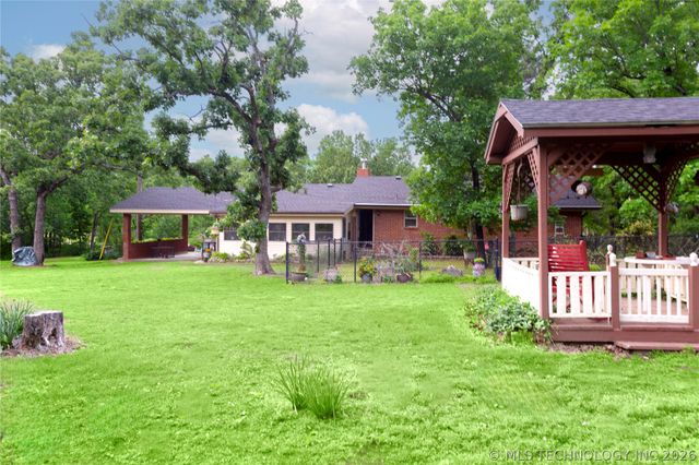 105 W Mockingbird Lane, Mcalester, OK 74501