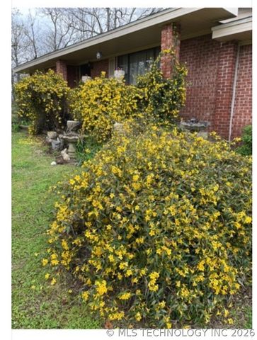105 W Mockingbird Lane, Mcalester, OK 74501