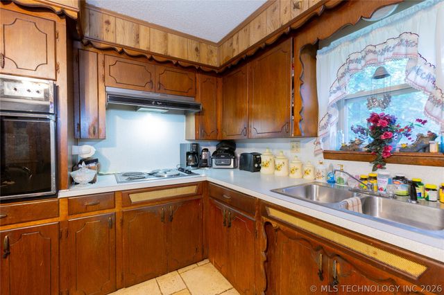 105 W Mockingbird Lane, Mcalester, OK 74501