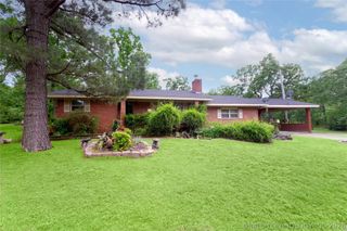 105 W Mockingbird Lane, Mcalester, OK 74501