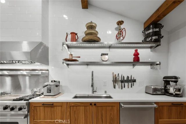 4449 Maple, La Mesa, CA 91941