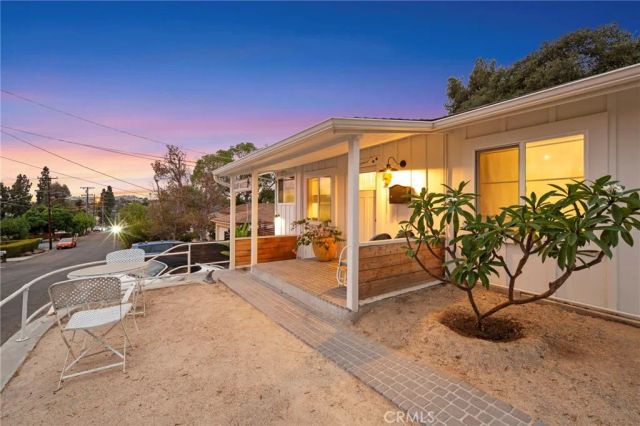 4449 Maple, La Mesa, CA 91941
