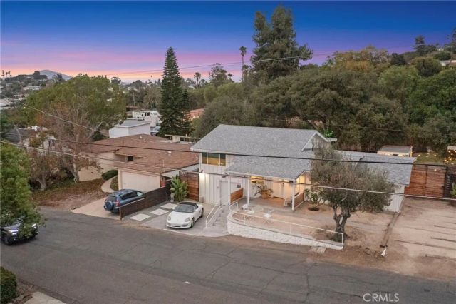 4449 Maple, La Mesa, CA 91941