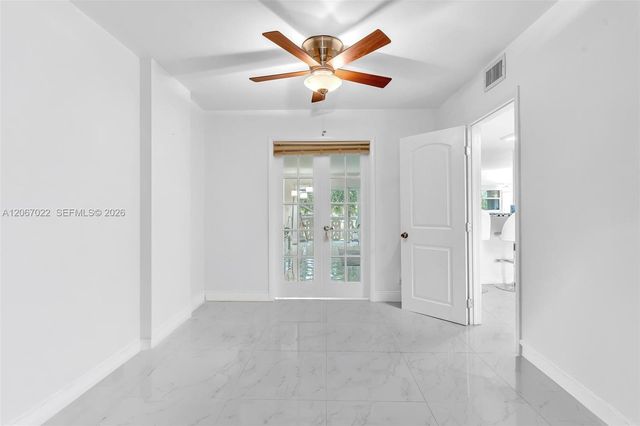 800 NE 195th Street 220, Miami, FL 33179