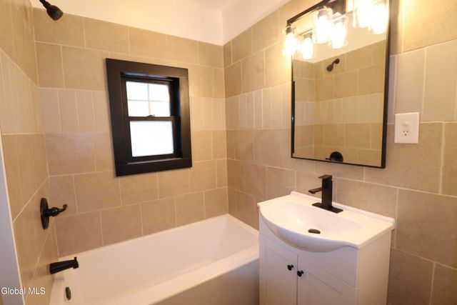 203 Jay Street, Scotia, NY 12302