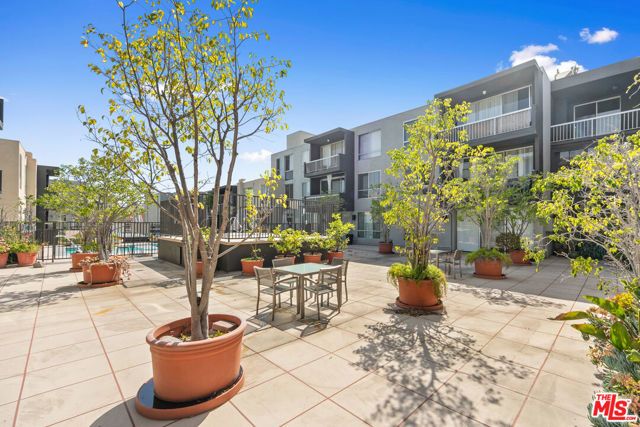 1745 Camino Palmero Street 439, Los Angeles, CA 90046