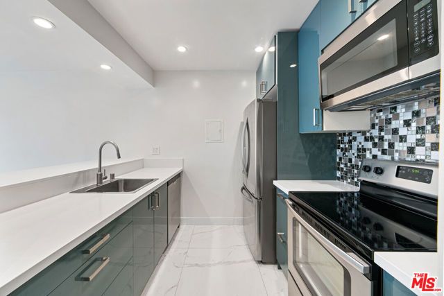 1745 Camino Palmero Street 439, Los Angeles, CA 90046