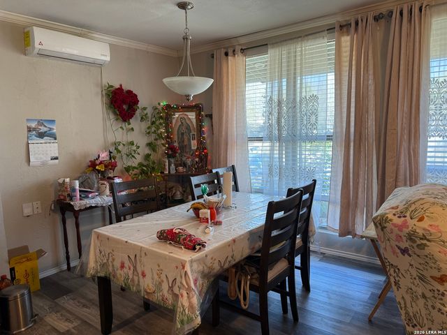 134 redrock, San Antonio, TX 78213