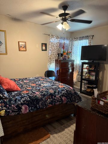 134 redrock, San Antonio, TX 78213