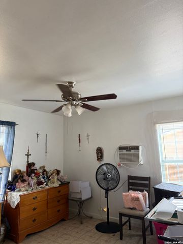 134 redrock, San Antonio, TX 78213