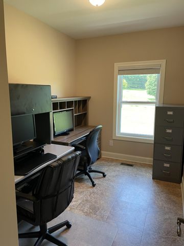 4050 Cantebury DR, Culleoka, TN 38451