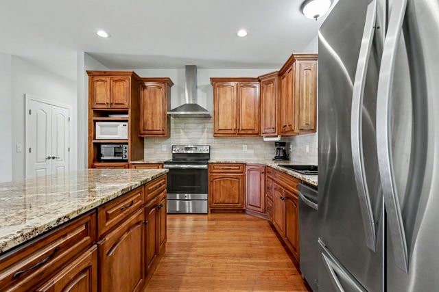 4050 Cantebury DR, Culleoka, TN 38451