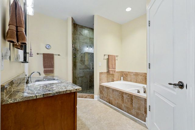 4050 Cantebury DR, Culleoka, TN 38451