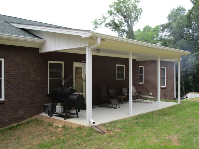 4050 Cantebury DR, Culleoka, TN 38451