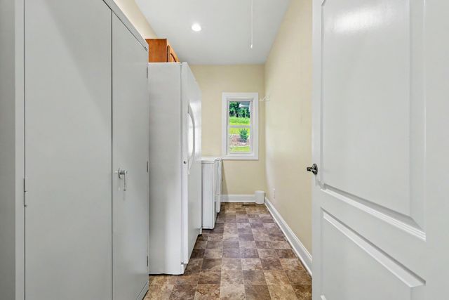 4050 Cantebury DR, Culleoka, TN 38451