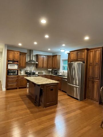 4050 Cantebury DR, Culleoka, TN 38451