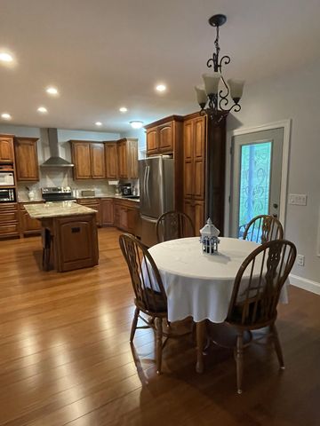 4050 Cantebury DR, Culleoka, TN 38451