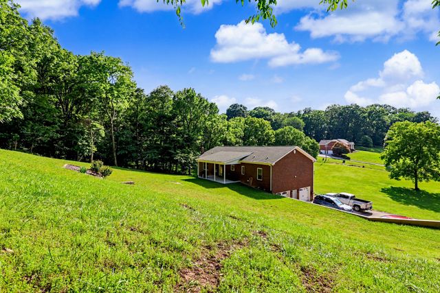 4050 Cantebury DR, Culleoka, TN 38451