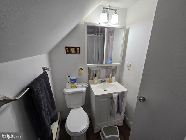 33 MIDDLEBURY LN, Willingboro, NJ 08046
